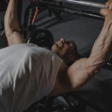 #20 【完全解説】ベンチプレスの効果・種類・正しいフォーム｜初心者からアスリートまで使える上半身トレーニングの王道