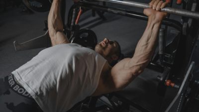 #20 【完全解説】ベンチプレスの効果・種類・正しいフォーム｜初心者からアスリートまで使える上半身トレーニングの王道